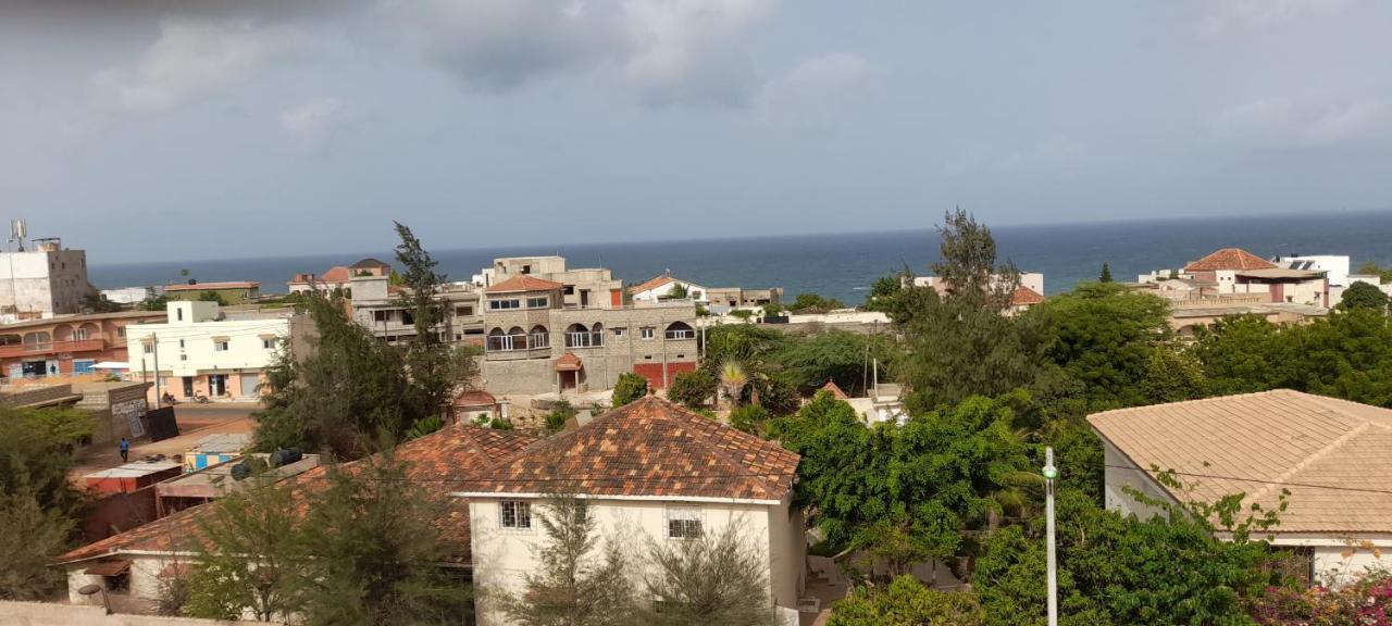 Residence Marie France Mendy Toubab Dialaw Buitenkant foto