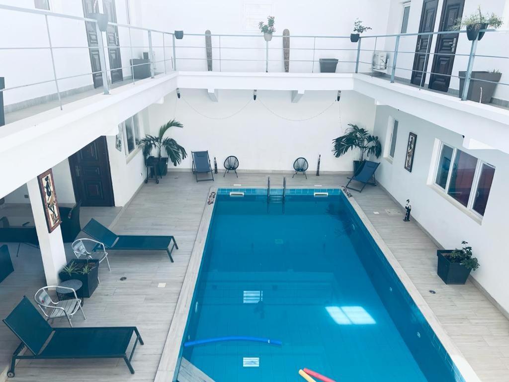 Residence Marie France Mendy Toubab Dialaw Buitenkant foto
