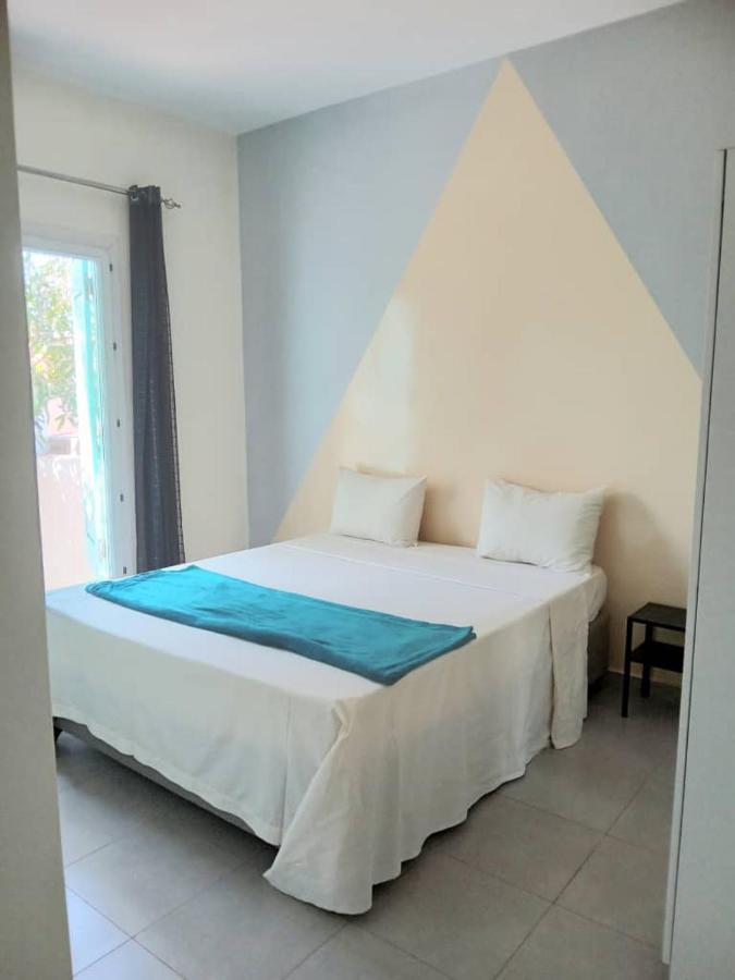 Residence Marie France Mendy Toubab Dialaw Buitenkant foto